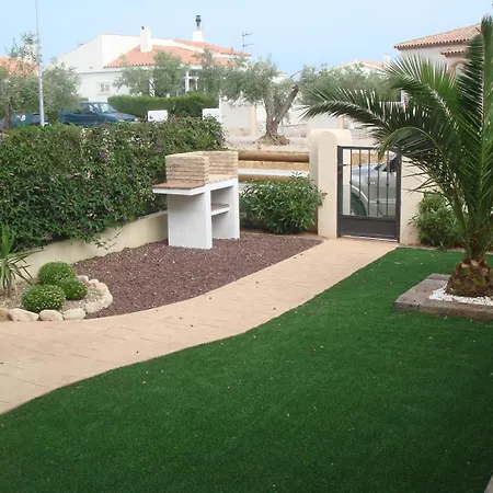 Llevant 3 Apartment *